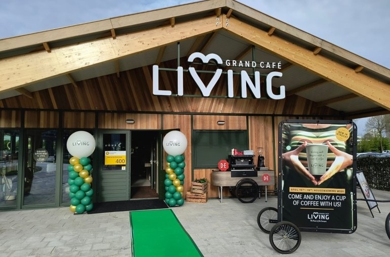 grand cafe the living opening