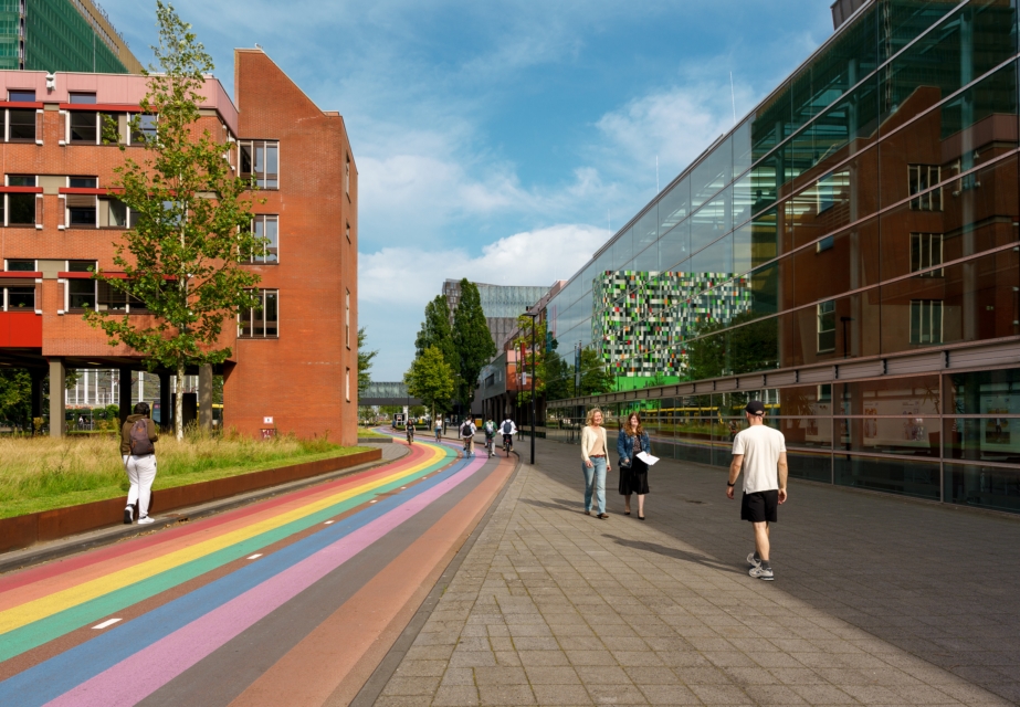 Regenboogfietspad Heidelberglaan Utrecht Science Park. Credit: Stijn Doors 2023