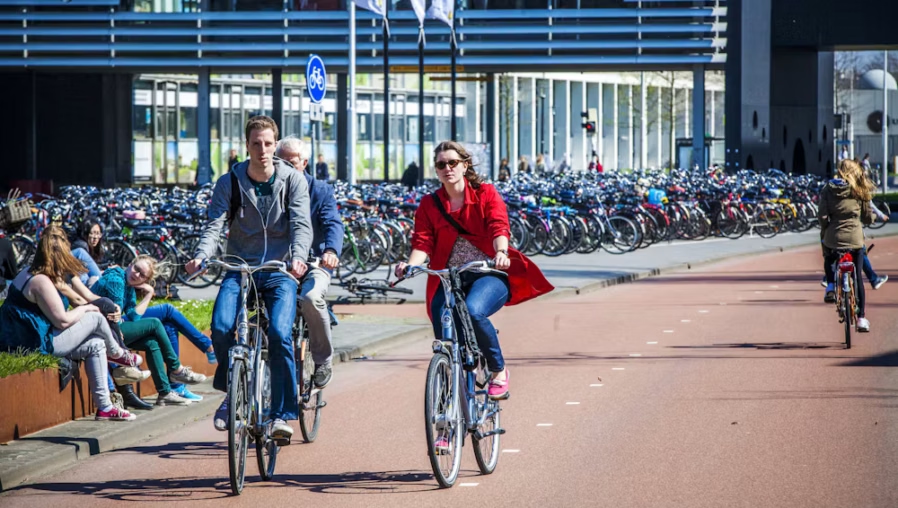 https___www.hu.nl_-_media_hu_afbeeldingen_nieuws_fietsen