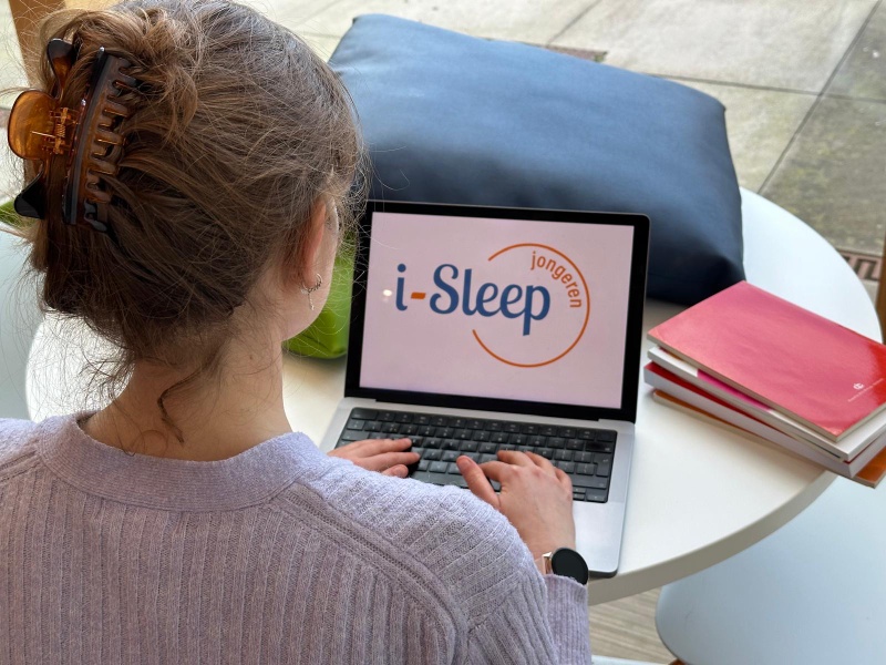 Research Princess Máxima Center: online sleep course helps young people after childhood cancer